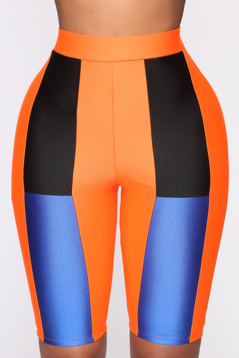 Cycling shorts fashion nova sales