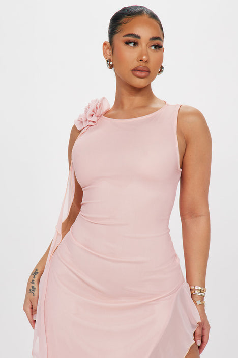 Fashion nova on on sale the runway dress