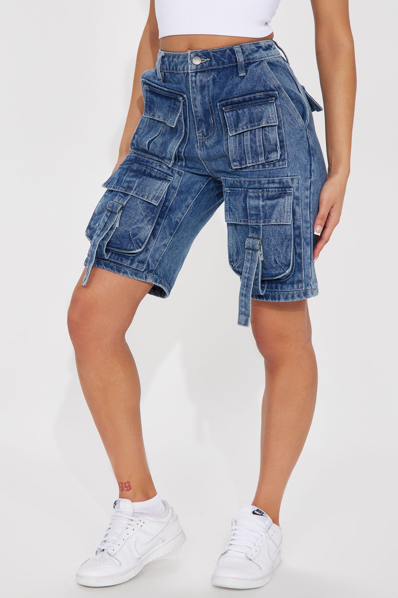 In My Own Lane Non Stretch Cargo Shorts - Medium Wash | Fashion