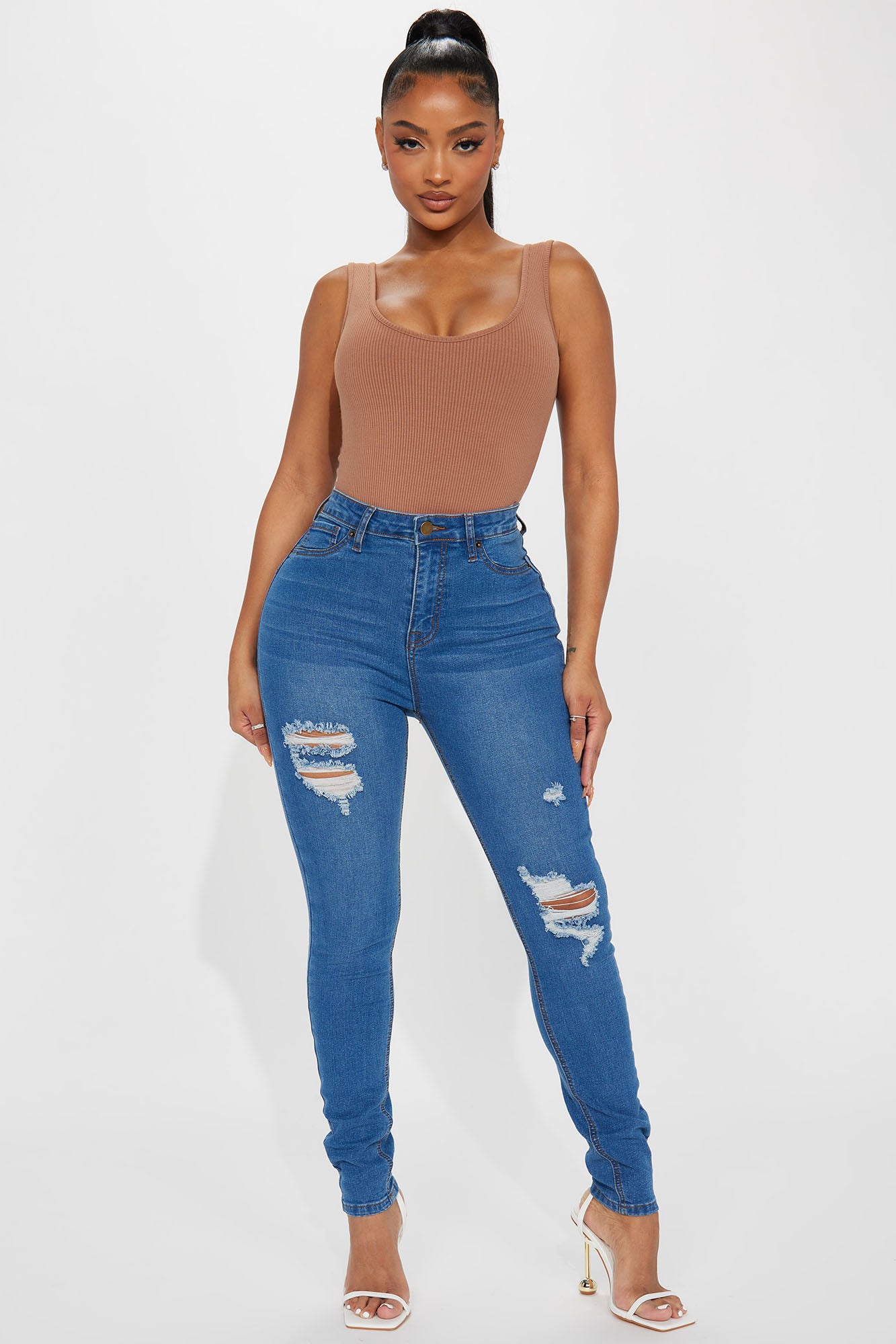 Fashion nova shop ripped butt jeans