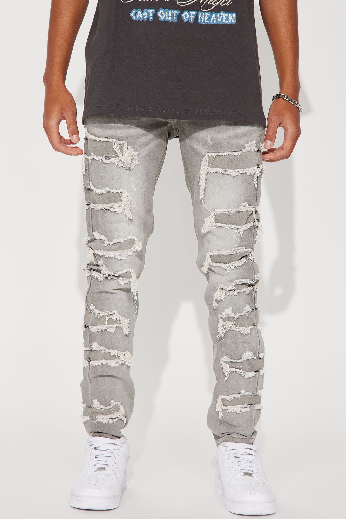 Fashion nova deals men ripped jeans
