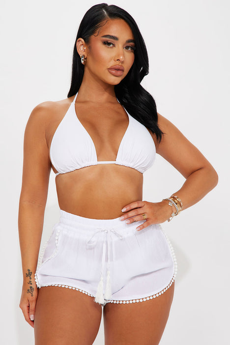 White shorts hotsell fashion nova