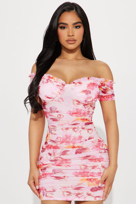 Off the shoulder sale pink dress fashion nova
