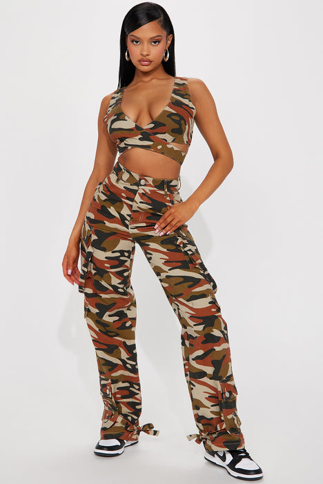 Fashion nova camo pants discount