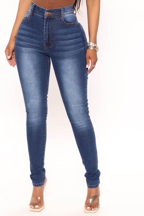 Fashion nova cheap jeans price