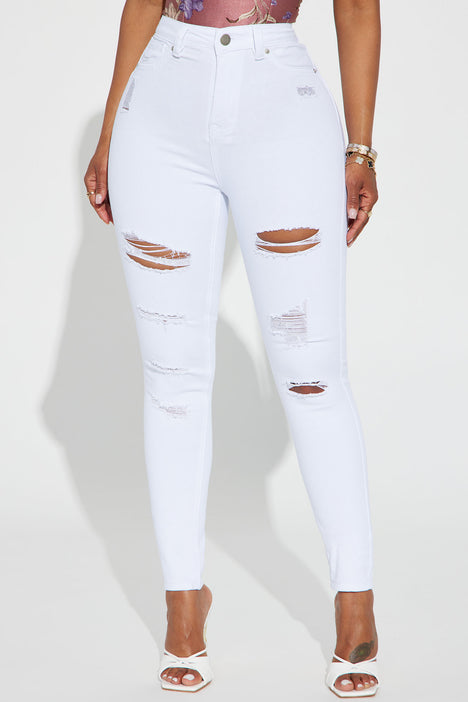 Fashion nova 2025 ripped butt jeans