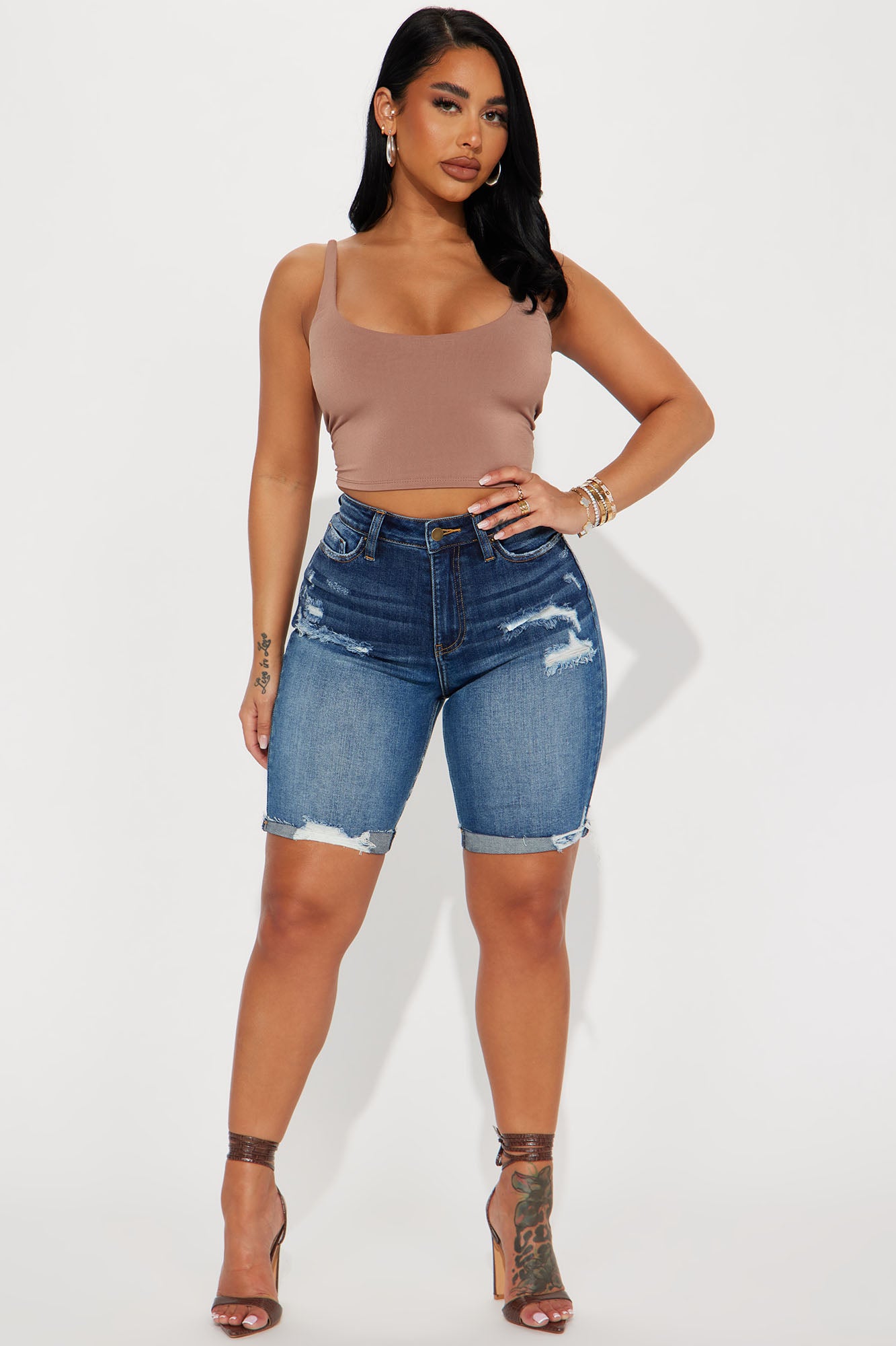 Fashion nova plus 2025 shorts