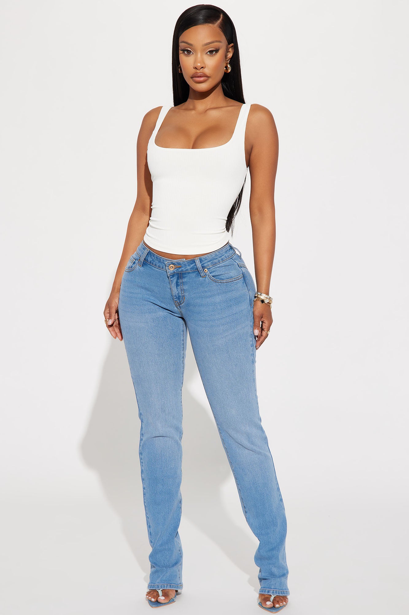 Fashion nova low rise hot sale jeans