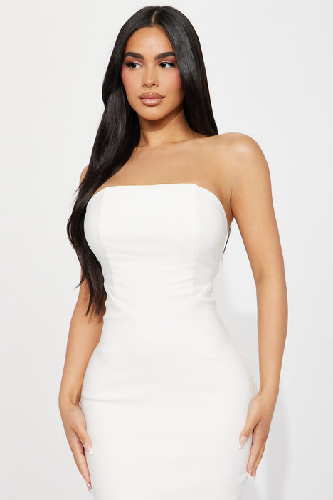 Strapless dress sales fashion nova