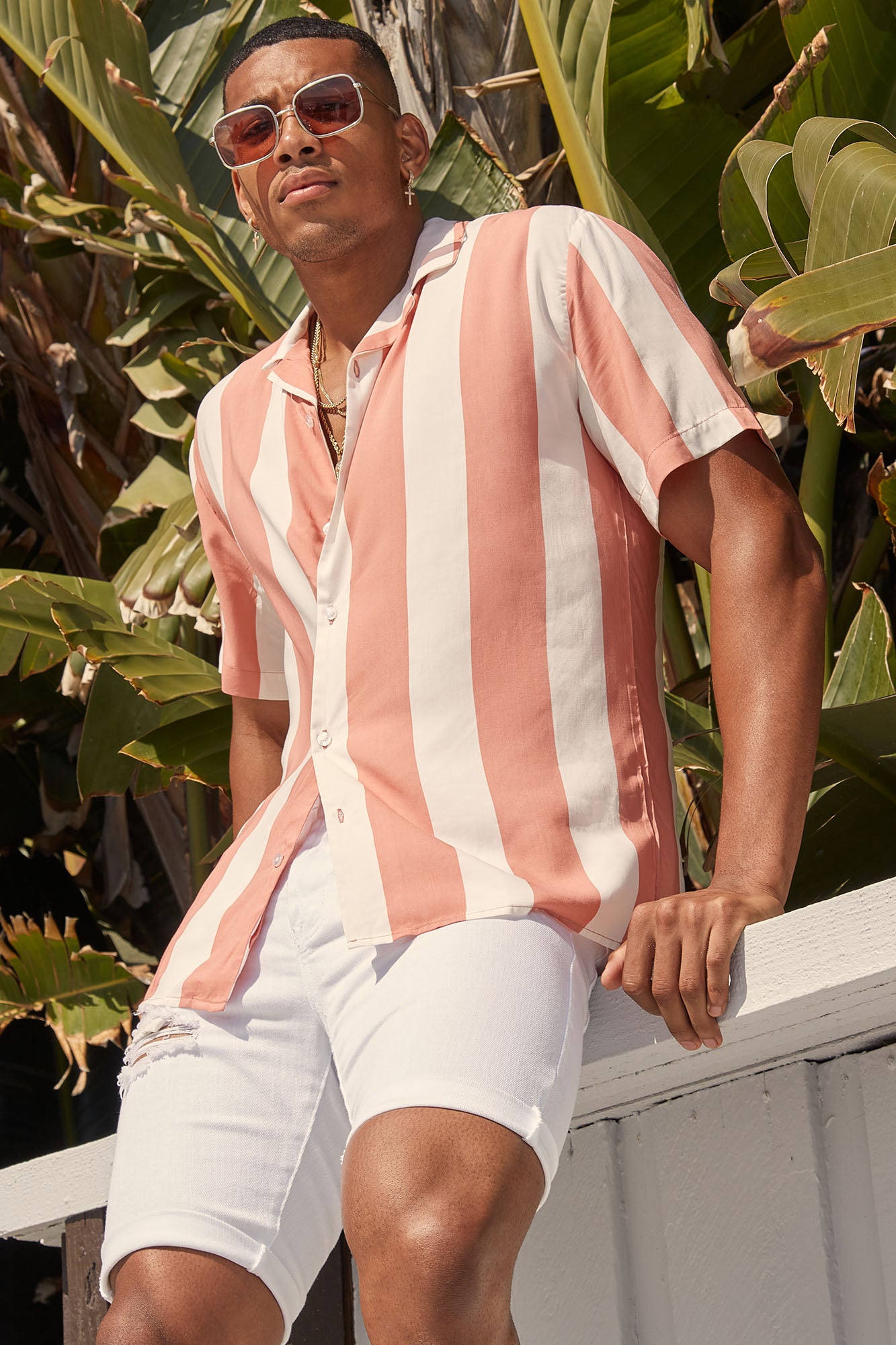 Sunday Vertical Striped Short Sleeve Woven Top White Pink