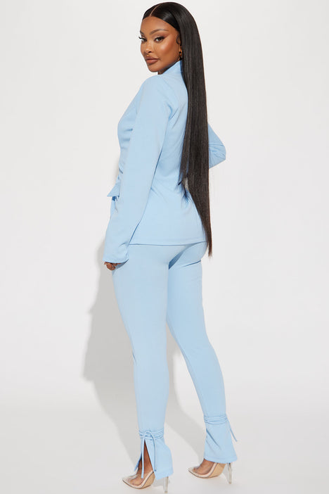 Blue pantsuit deals
