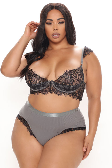 Fashion nova plus size lingerie discount