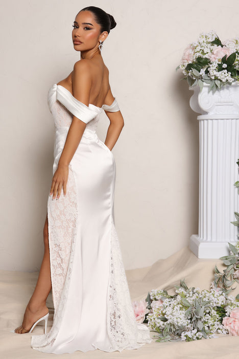 Fashion nova sales wedding gowns
