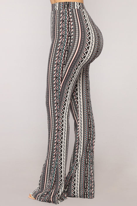 Bell bottom leggings fashion nova sales