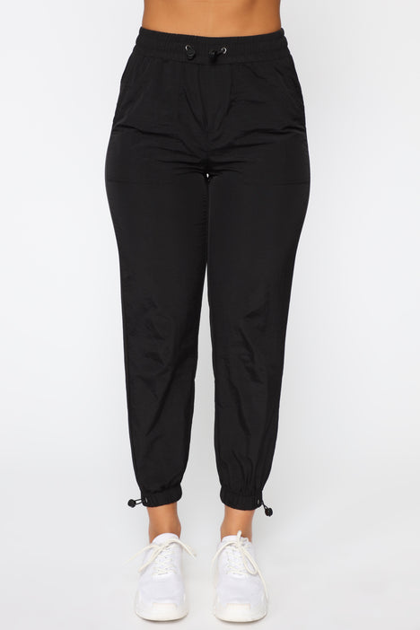 Black joggers outlet fashion nova