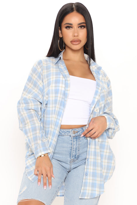 Blue store plaid top