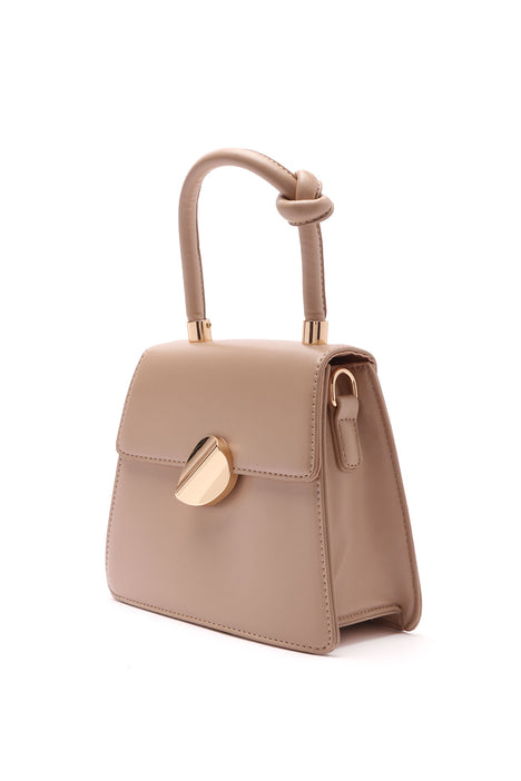 Fashion shop nova handbags