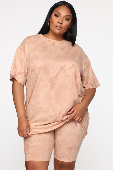 Fashion nova plus outlet size shorts