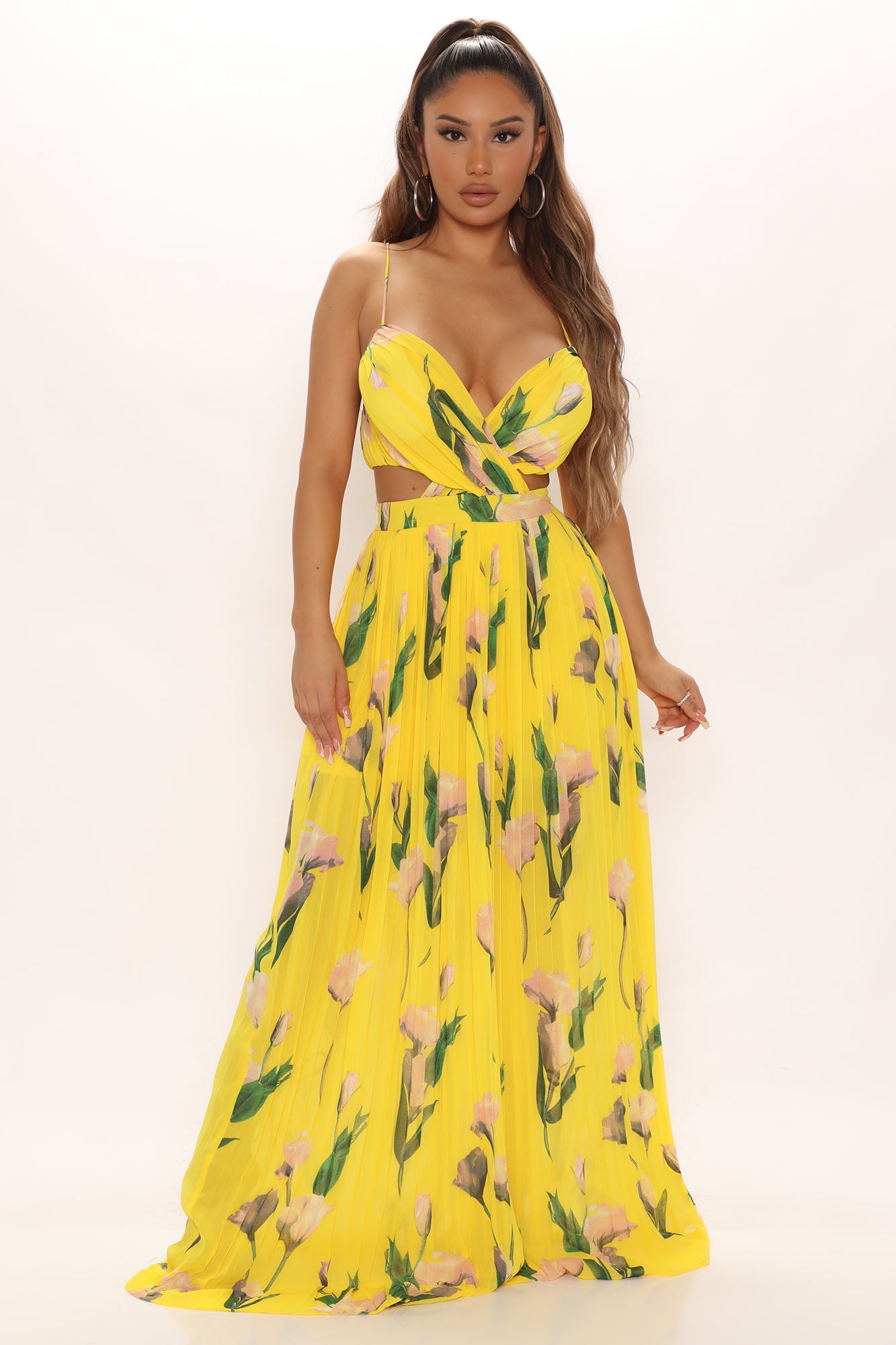 Fashion nova 2025 yellow floral dress