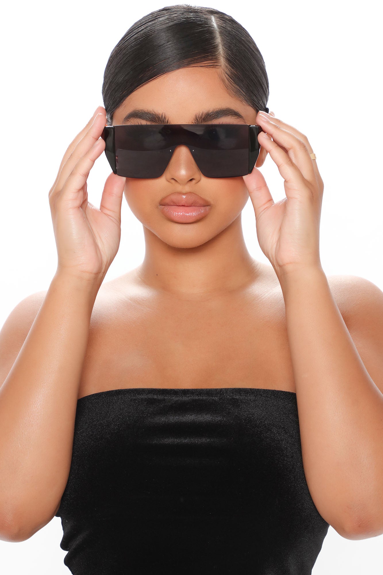 Iconic sales sunglasses womens