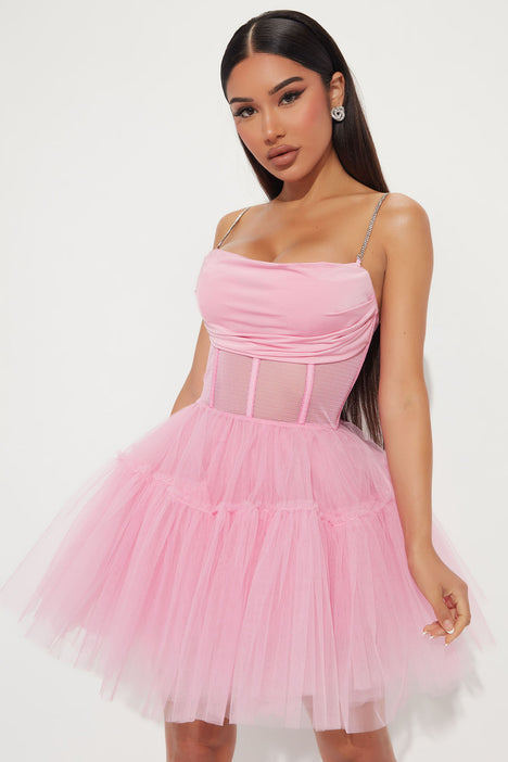 Fashion nova store homecoming dresses