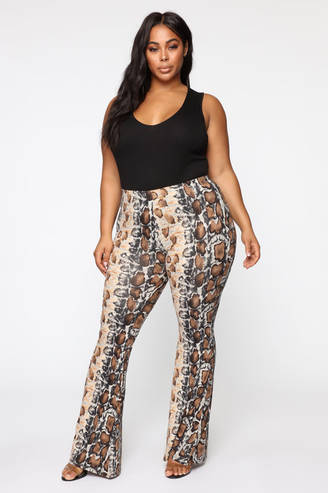 Bell bottom shop fashion nova