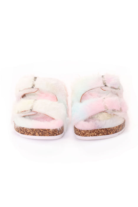 Fashion nova fluffy slides sales