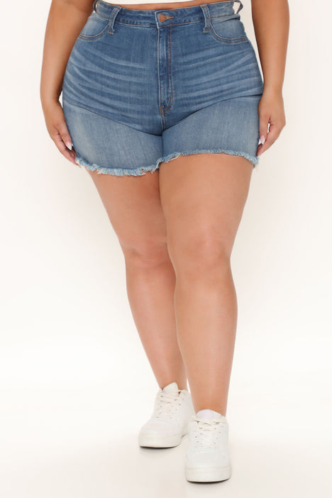 Fashion nova plus size jean discount shorts