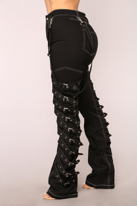 Fashion nova top buckle jeans