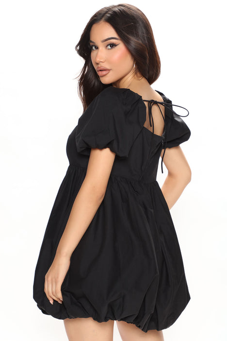 Short black babydoll sales dress