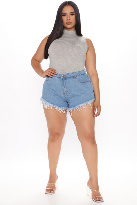 Fashion nova plus hot sale size jean shorts