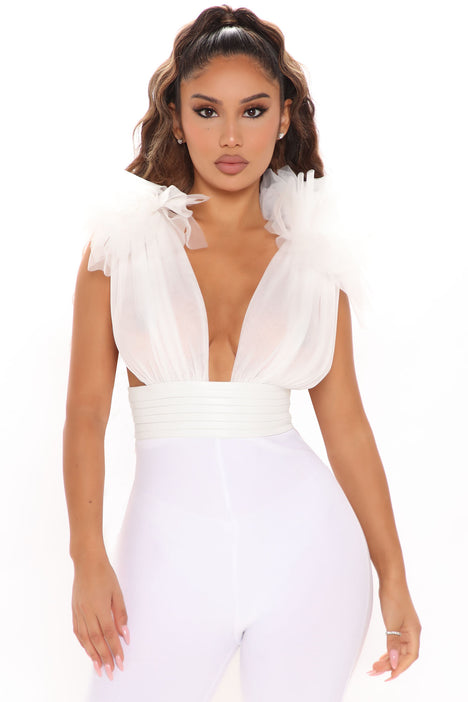 Fashion nova white jumpsuit sales