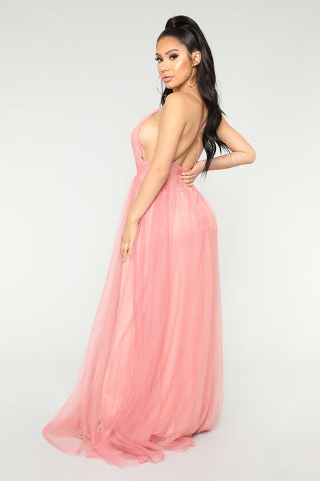 Work the runway discount maxi dress