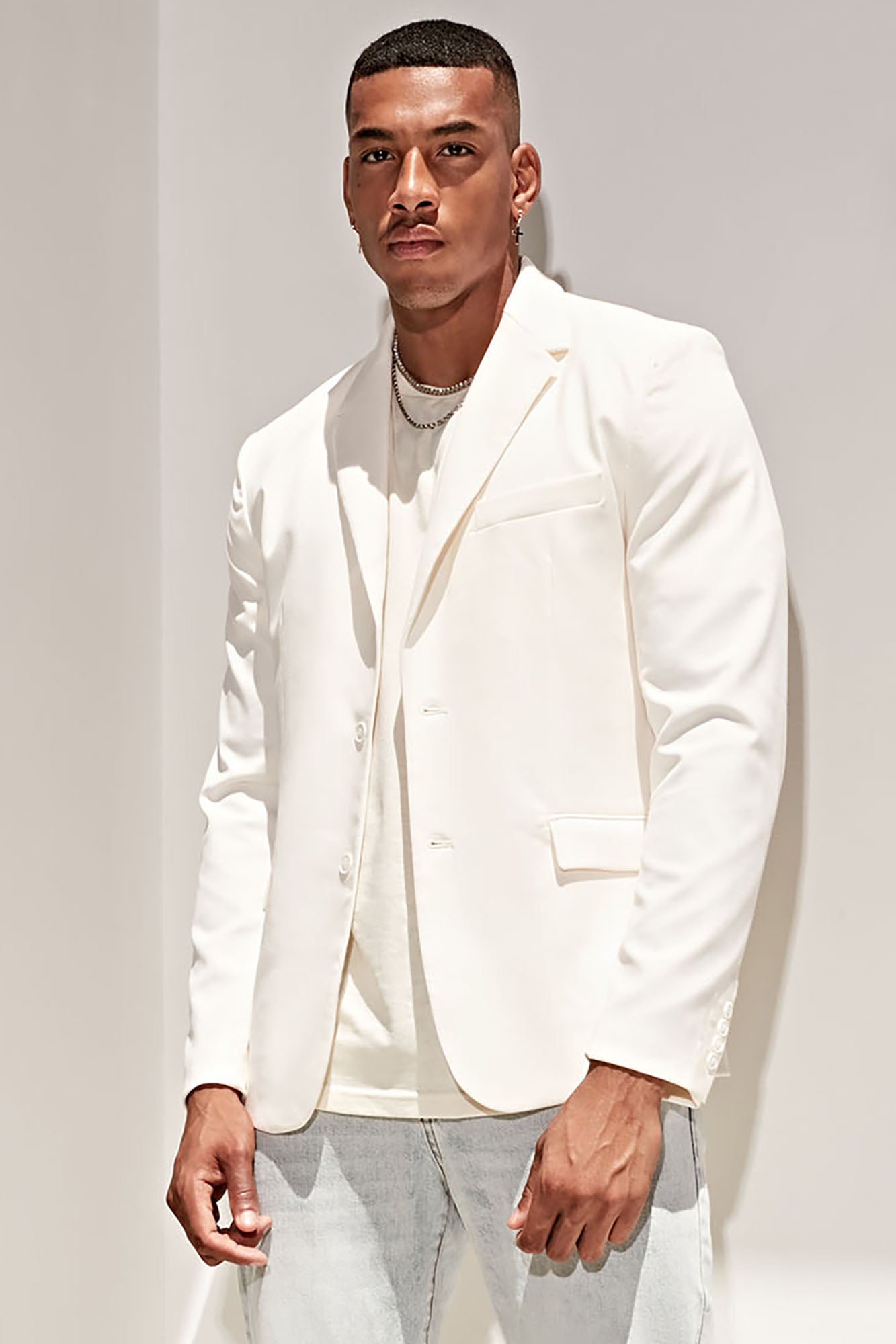 10,329 White Suit Jacket Stock Photos, High-Res Pictures, and Images -  Getty Images
