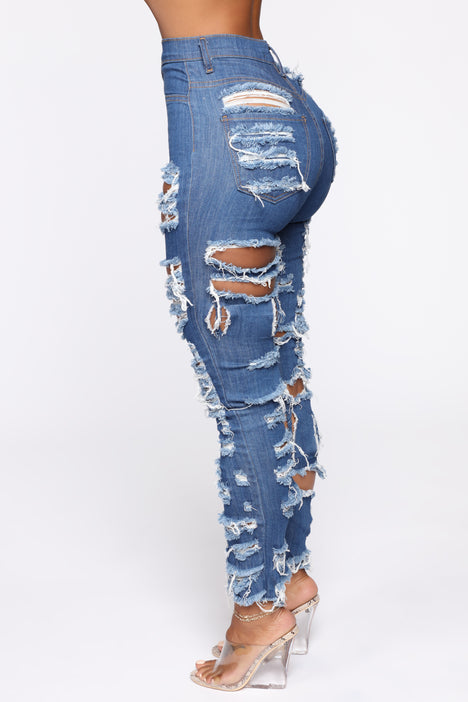 Fashion nova jeans ripped front and back discount