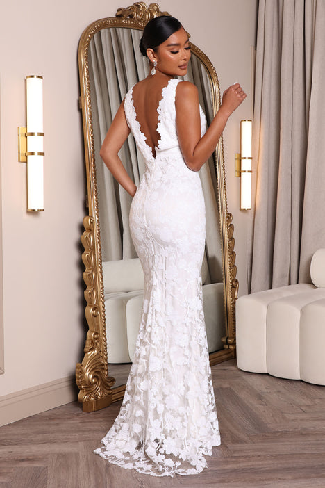 Fashion nova hot sale wedding dress