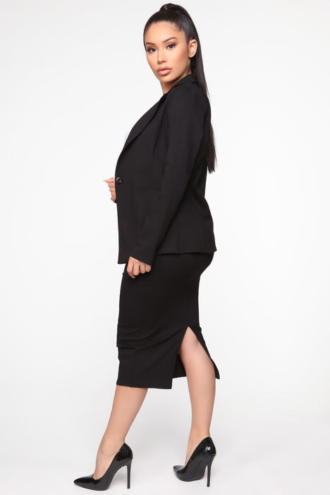 Black pencil hotsell skirt fashion nova