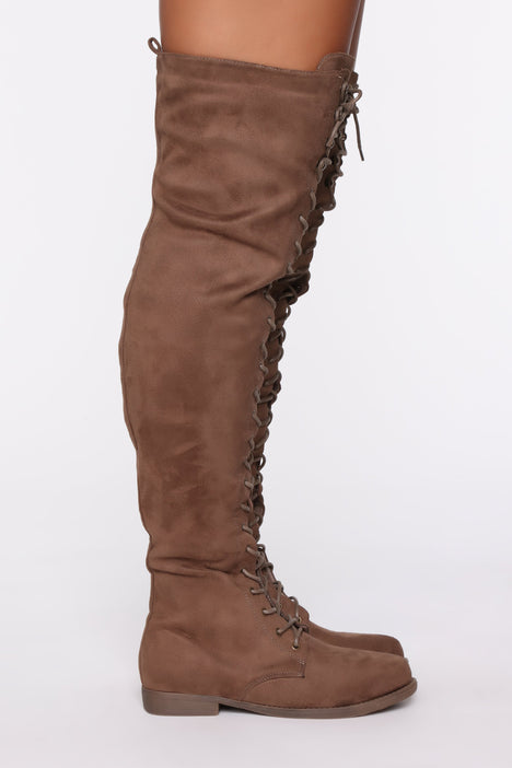 Tall talk flat boot hot sale
