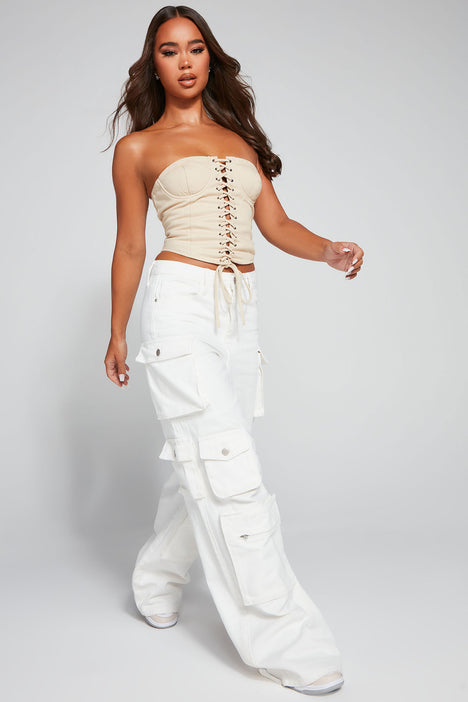 White cargo deals pants fashion nova