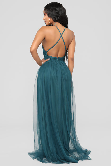 Fashion nova on cheap the runway maxi dress