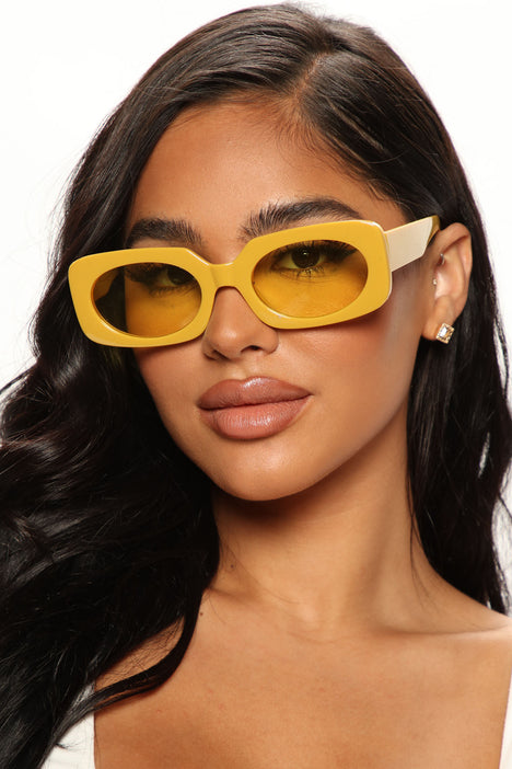Fashion nova oversized sunglasses discount