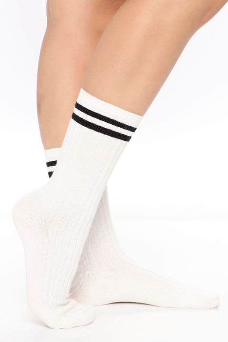 Where to online buy white 'socks