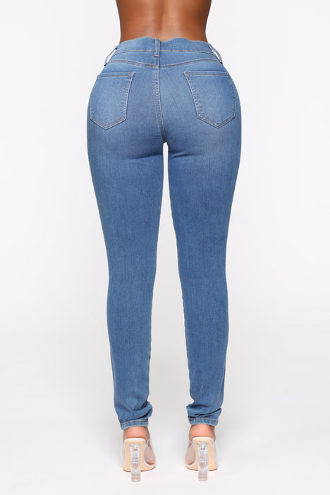 Fashion nova mid shop rise jeans