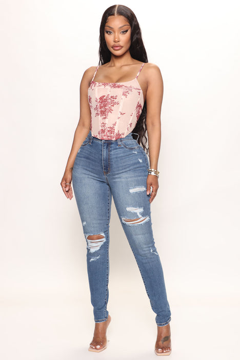 Fashion nova best sale ripped bum jeans
