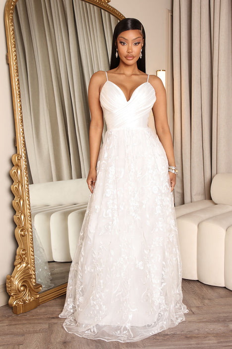 At The Chapel Maxi Dress White