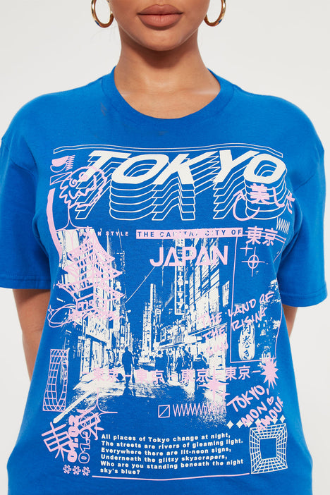 Women's I'll Be in Tokyo Graphic T-Shirt in Navy Blue Size 1x by Fashion Nova