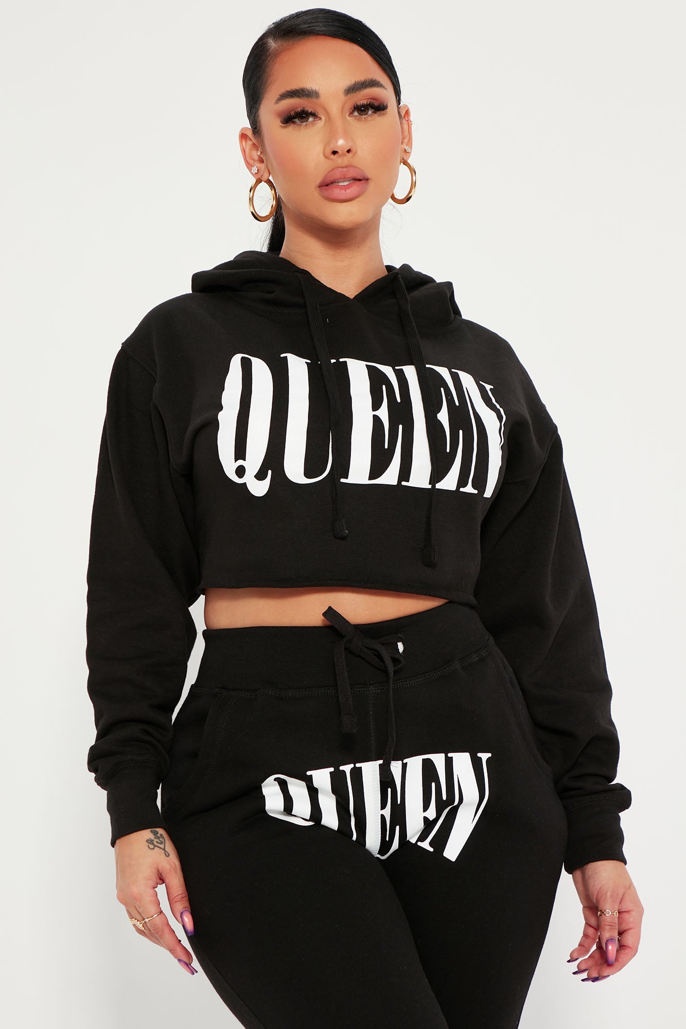 Queen cropped clearance hoodie