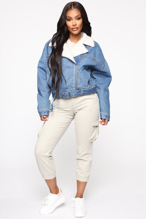 Iconic denim jacket fashion nova hotsell