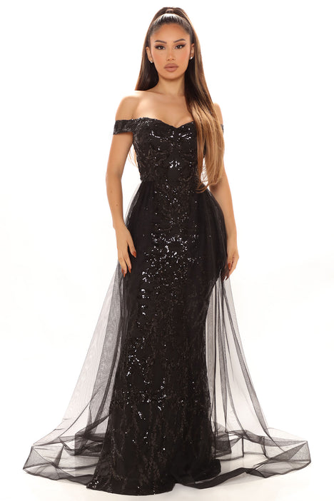 Fashion nova best sale masquerade dresses