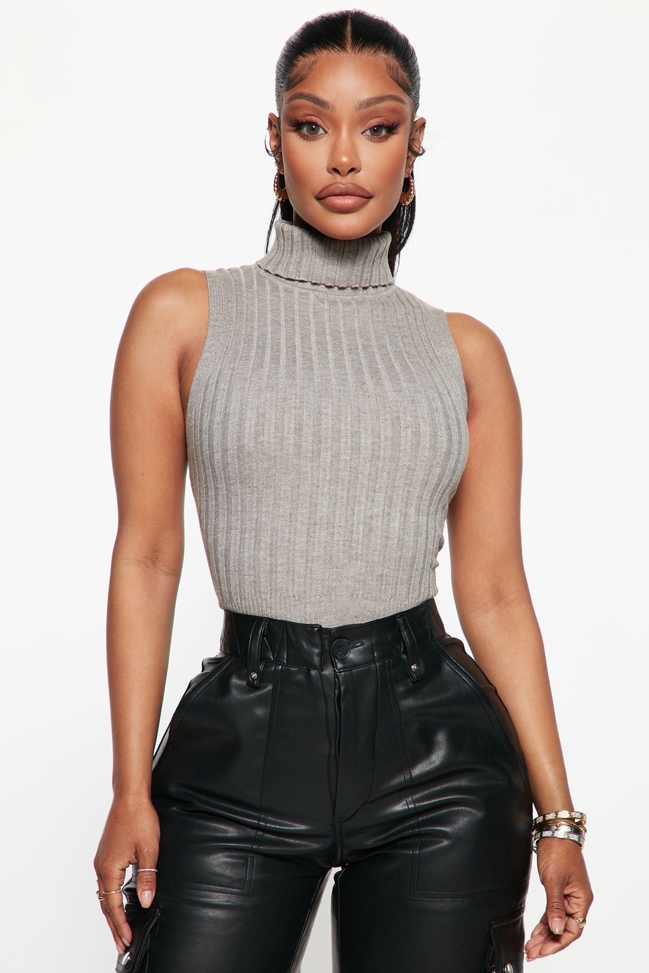 Grey ribbed hotsell turtleneck sweater
